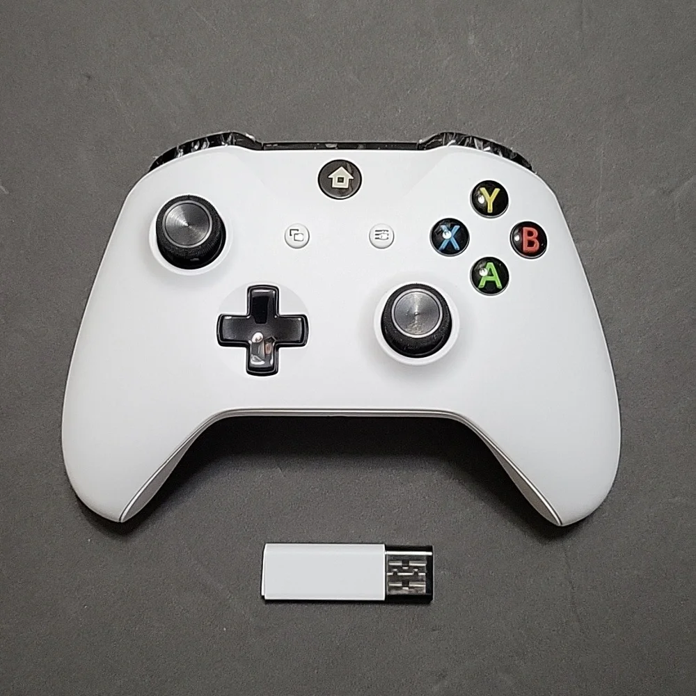 Gaming Controller [NIB]
